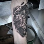 Tatuajes flores tattoo palencia peonía